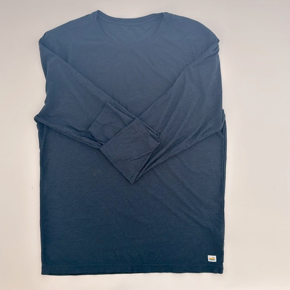 Men’s Vuori Strato long sleeve shirt